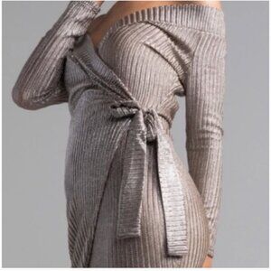 Cassie Randolph Silver Akira Bachelor Finale Dress Small